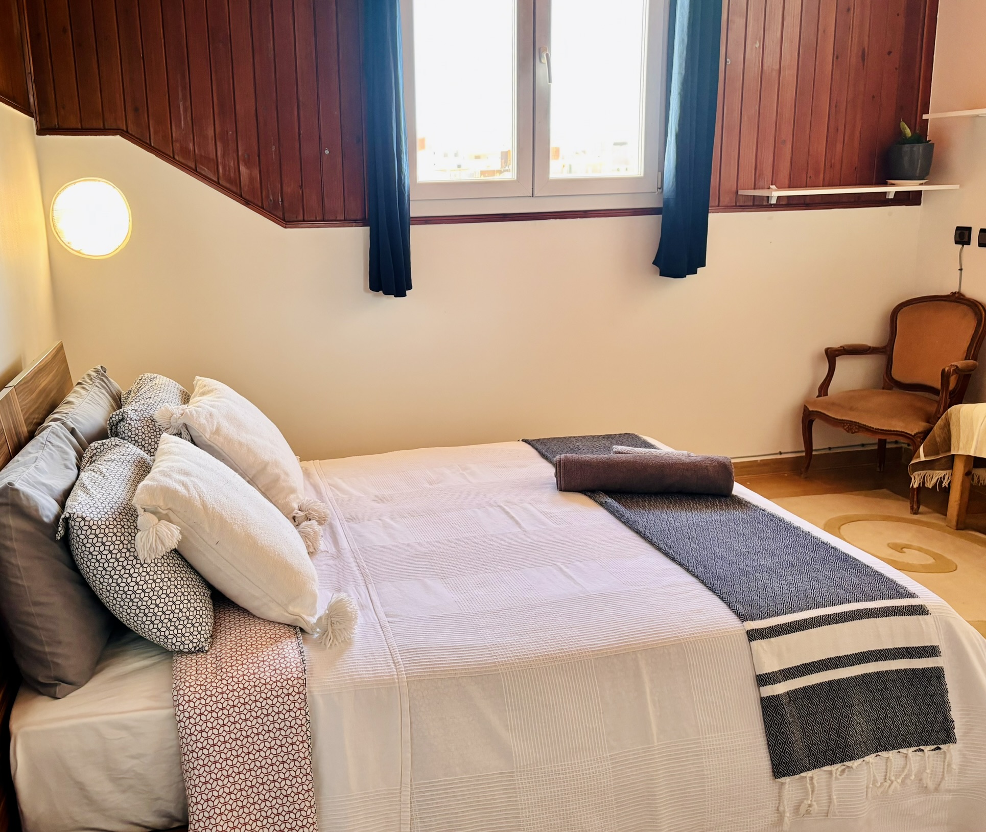 Double Room Single Bed